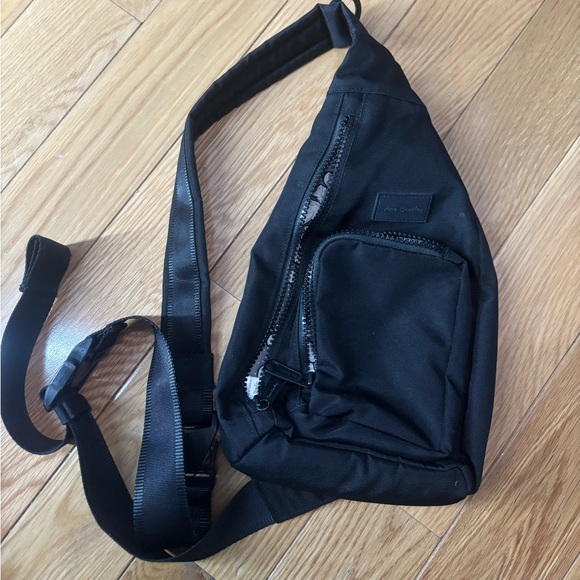 Handbags - Vera Bradley Cross Body Bag